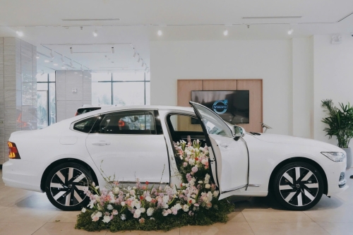 Volvo S90 với giá 2,269 tỷ: Có đáng sở hữu mẫu sedan hạng sang này?